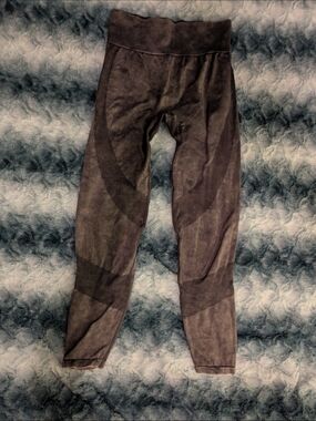 PINK Women's No Seam Performance Leggings- Charcoal Gray